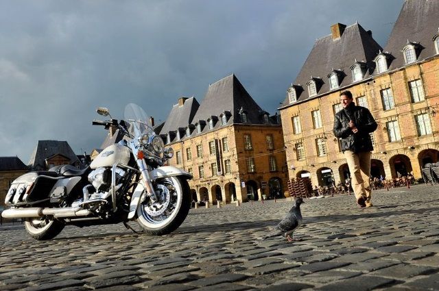 Charleville Mézières motocicleta ardennes franca viagem