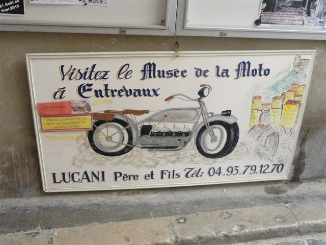 musée entrevaux moto