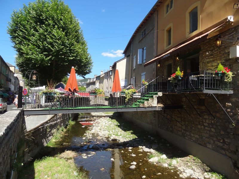 15 road trip à moto cevennes meyrueis