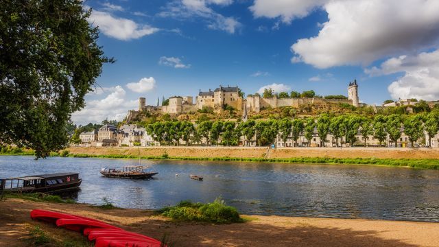 forteresse chinon loire vélo voyage