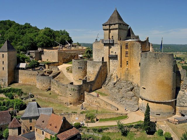 Castelnaud castle perigord motorcycle self guided tour france