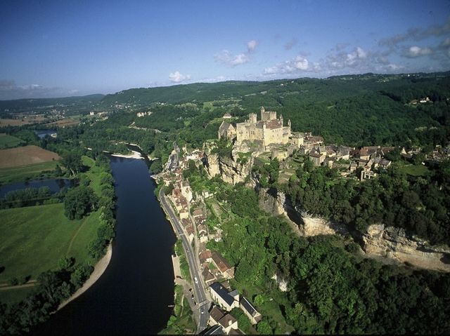 Beynac perigord motorcycle tour France