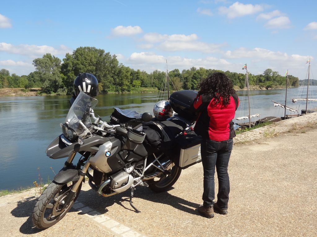 Loire scenery loire-valley-motorcycle-rental